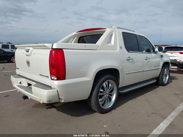 2010 CADILLAC ESCALADE EXT 3GYVKMEF8AG279578 Photo 3