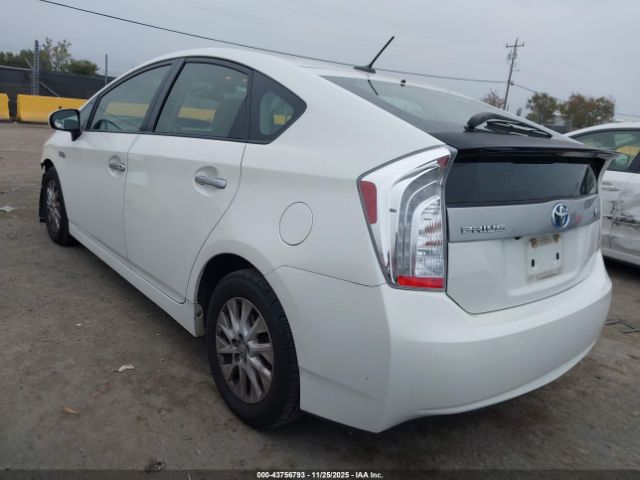 2013 TOYOTA PRIUS PLUG-IN JTDKN3DP7D3042494 Photo 2