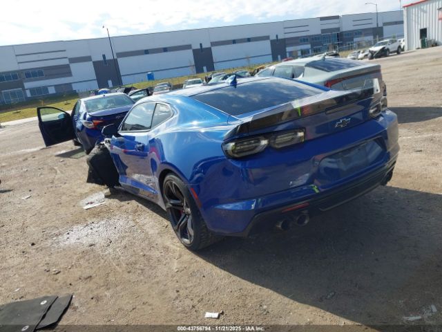 2021 CHEVROLET CAMARO 1G1FE1R75M0103043 Photo 2