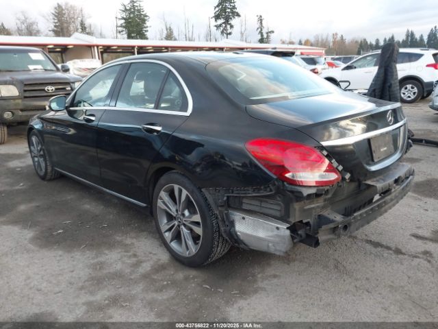 2017 MERCEDES-BENZ C 300 55SWF4JBXHU230916 Photo 2