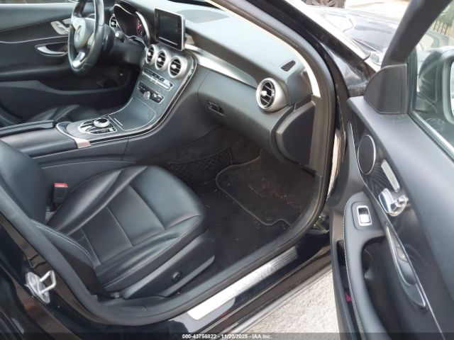 2017 MERCEDES-BENZ C 300 55SWF4JBXHU230916 Photo 4