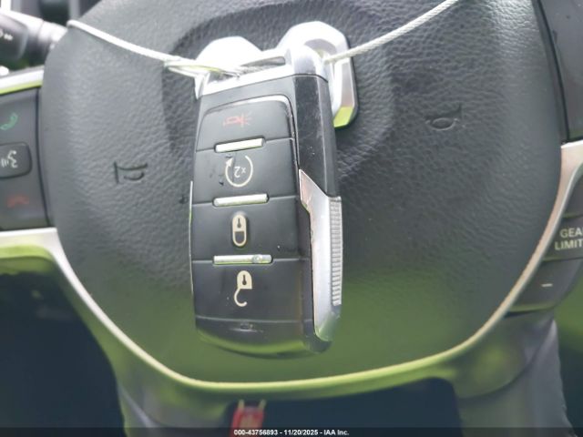 2023 RAM 1500 1C6SRFFT1PN524944 Photo 10