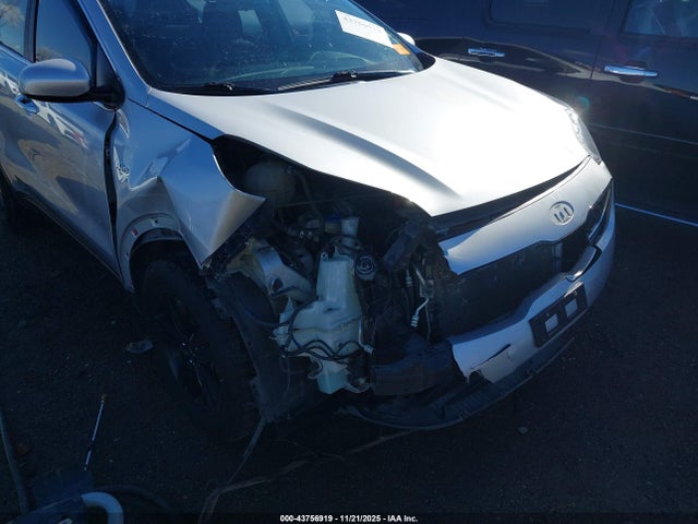2018 Kia Sportage Lx მანქანა იყიდება აუქციონზე, vin: KNDPMCAC5J7403588, აუქციონის ნომერი: 43756919
