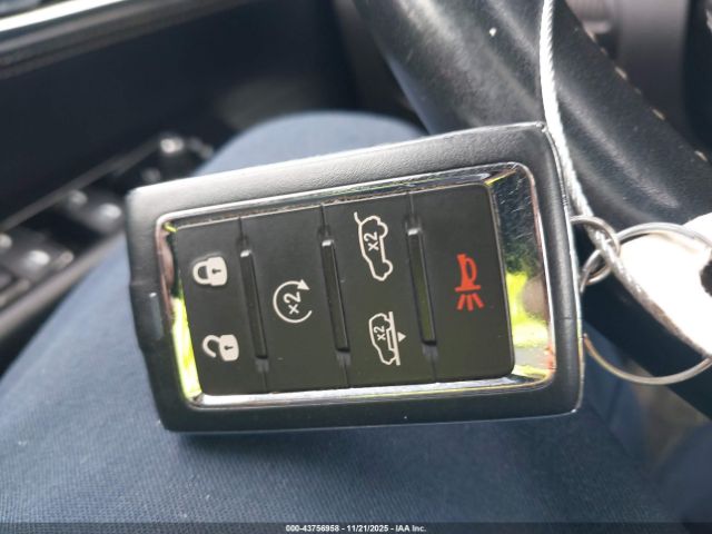 2022 JEEP GRAND WAGONEER 1C4SJVFJ7NS118884 Photo 10