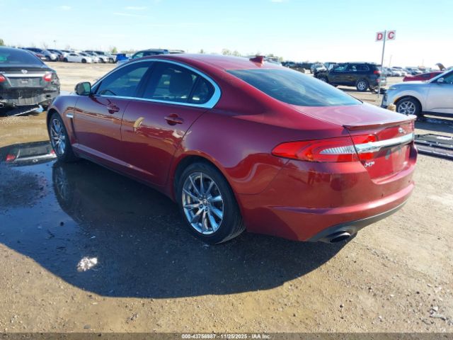 2013 JAGUAR XF SAJWA0ES4DPS99363 Photo 2