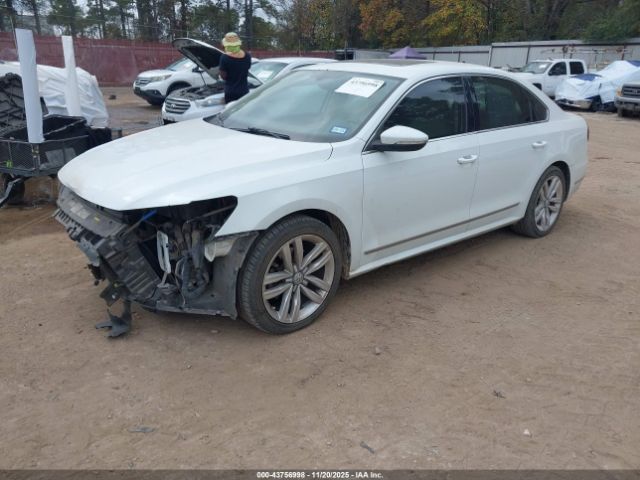 2017 VOLKSWAGEN PASSAT 1VWGT7A38HC019054 Photo 1