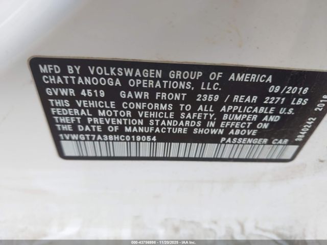 2017 VOLKSWAGEN PASSAT 1VWGT7A38HC019054 Photo 8
