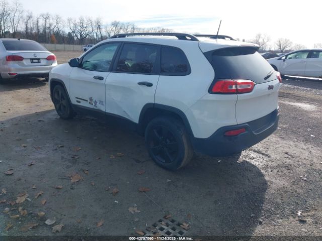 2016 JEEP CHEROKEE 1C4PJLCB3GW272821 Photo 2
