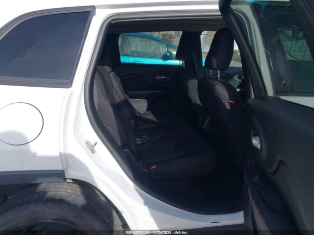 2016 JEEP CHEROKEE 1C4PJLCB3GW272821 Photo 7