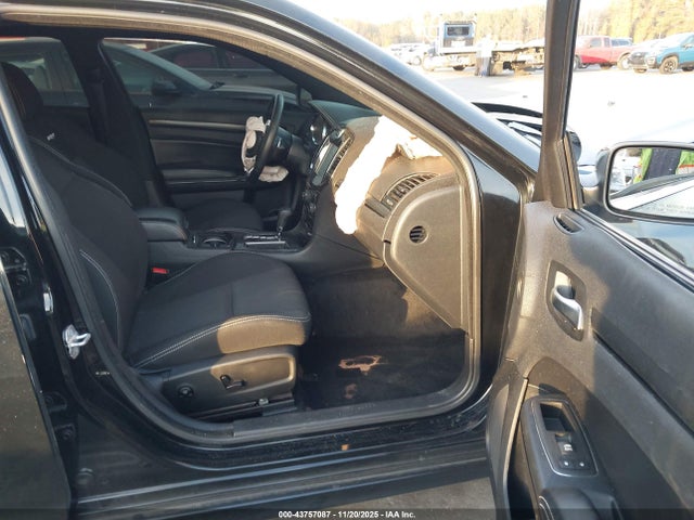 2014 Chrysler 300 300 Srt8 Core მანქანა იყიდება აუქციონზე, vin: 2C3CCAXJ9EH149202, აუქციონის ნომერი: 43757087
