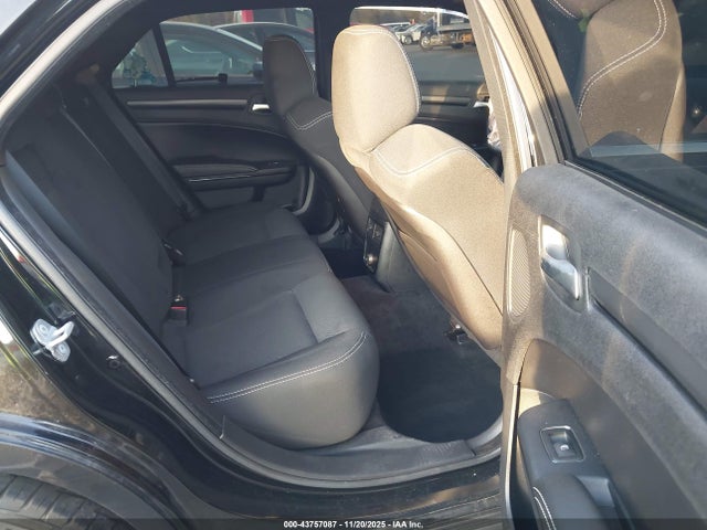 2014 Chrysler 300 300 Srt8 Core მანქანა იყიდება აუქციონზე, vin: 2C3CCAXJ9EH149202, აუქციონის ნომერი: 43757087