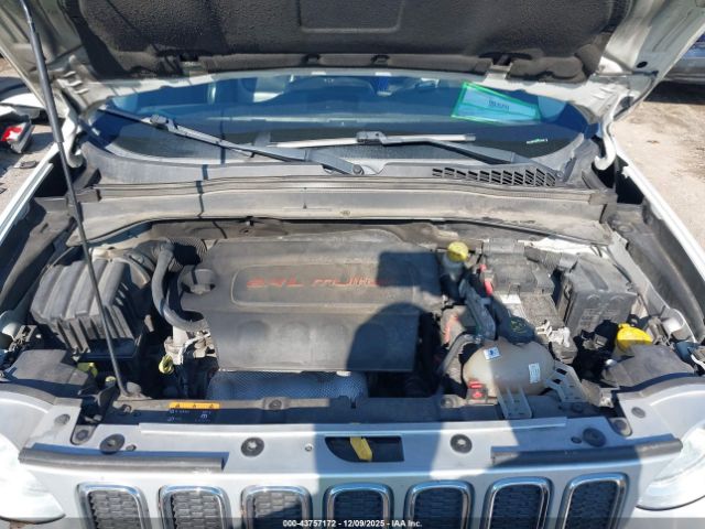 2016 JEEP RENEGADE ZACCJBDT0GPC75186 Photo 9