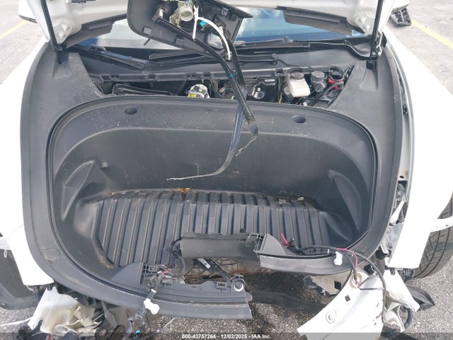 2023 TESLA MODEL 3 5YJ3E1EAXPF606066 Photo 9