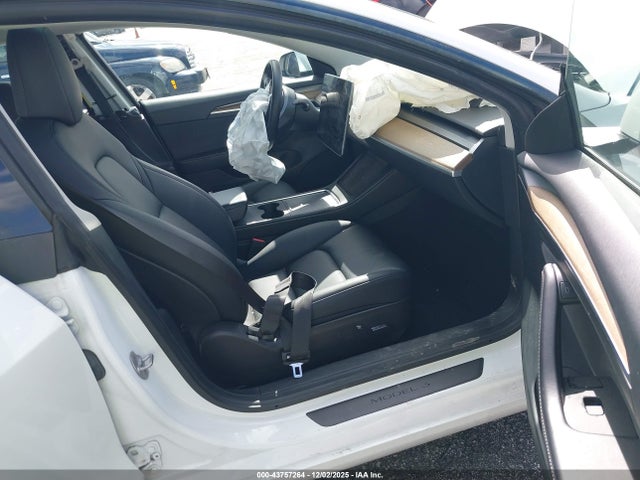 2023 TESLA MODEL 3 5YJ3E1EAXPF606066 Photo 4
