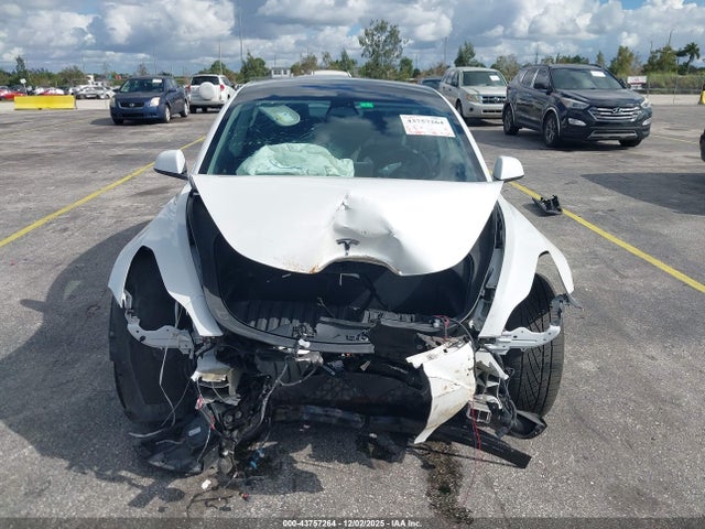 2023 TESLA MODEL 3 5YJ3E1EAXPF606066 Photo 5