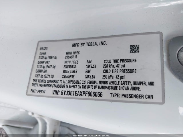 2023 TESLA MODEL 3 5YJ3E1EAXPF606066 Photo 8