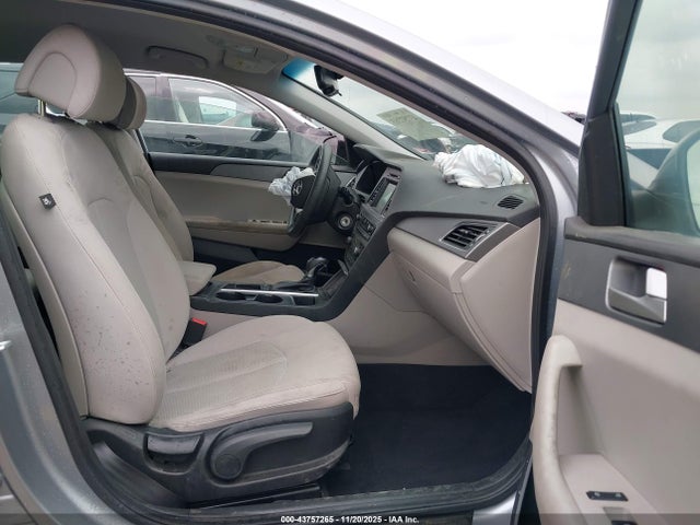 Aukcja sprzedaży 2017 Hyundai Sonata Se, vin: 5NPE24AF7HH553723, numer aukcji: 43757265