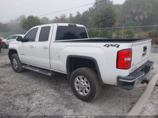 2015 GMC SIERRA 2500HD 1GT22YE87FZ114582 Photo 2