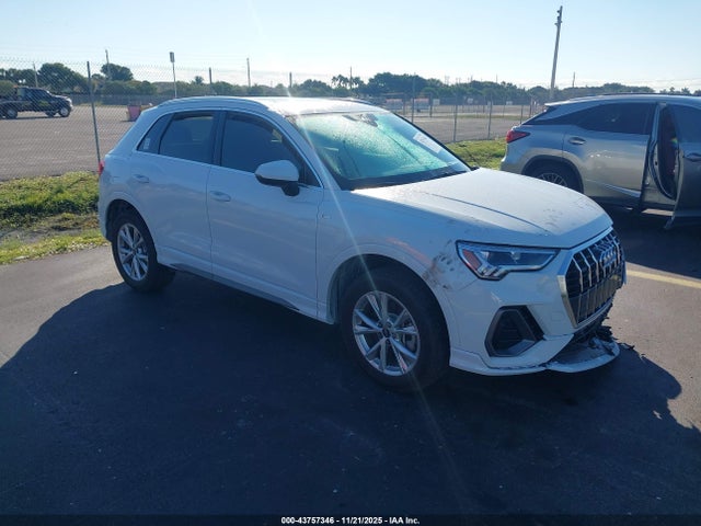 2025 AUDI Q3 WA1EECF39S1044130 Photo 0