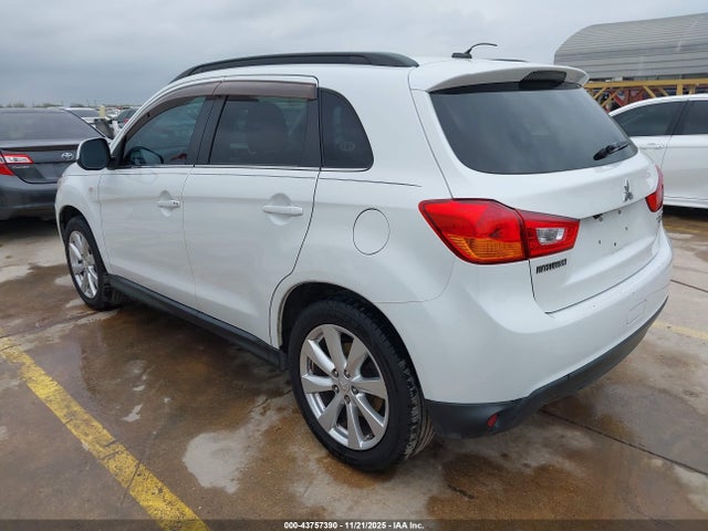 2015 MITSUBISHI OUTLANDER SPORT 4A4AP4AU3FE016318 Photo 2