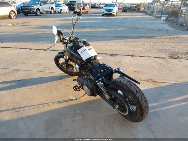 2017 HARLEY-DAVIDSON FXDB 1HD1GXM15HC319883 Photo 2