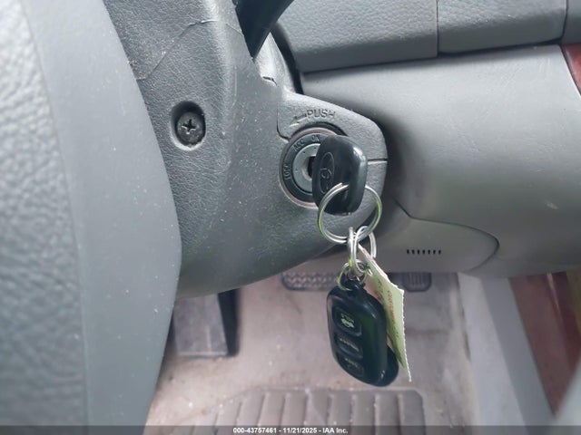 2005 TOYOTA CAMRY 4T1BE30K95U016688 Photo 10