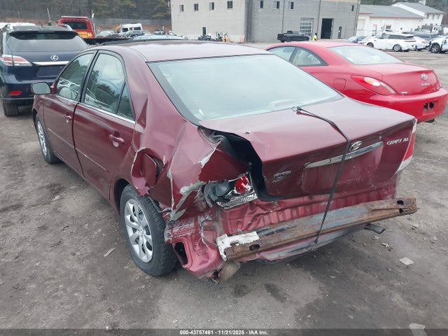 2005 TOYOTA CAMRY 4T1BE30K95U016688 Photo 2