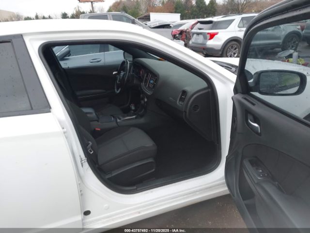 2021 DODGE CHARGER 2C3CDXBGXMH678751 Photo 4