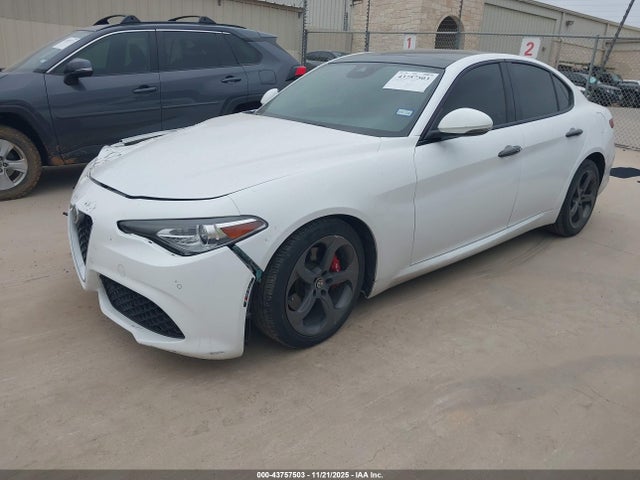 2017 ALFA ROMEO GIULIA ZARFAEBN5H7536898 Photo 1