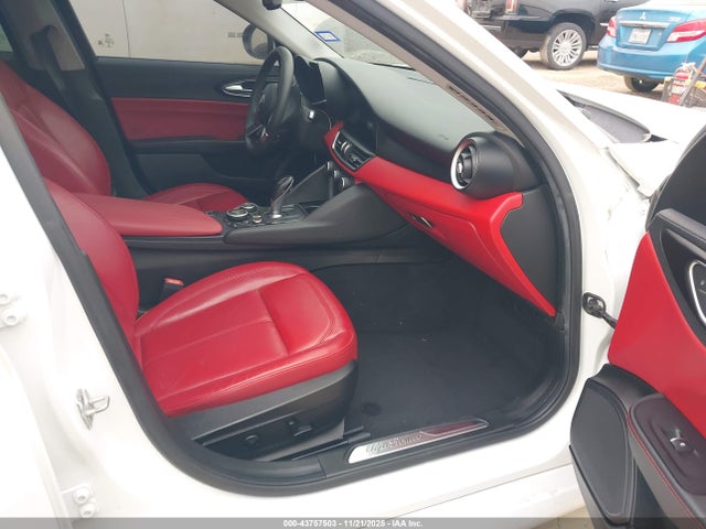 2017 ALFA ROMEO GIULIA ZARFAEBN5H7536898 Photo 4