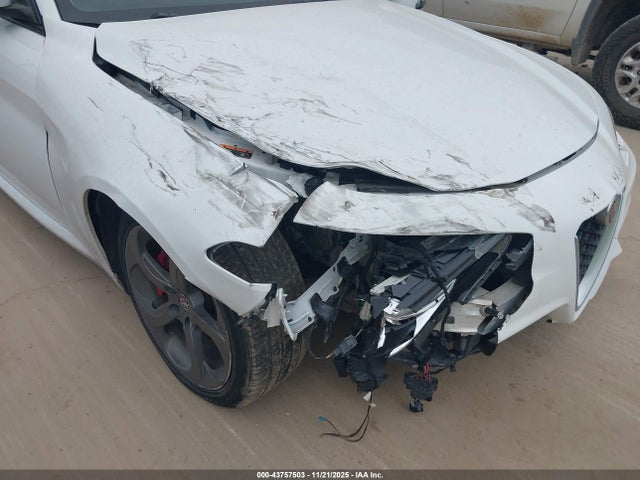 2017 ALFA ROMEO GIULIA ZARFAEBN5H7536898 Photo 5