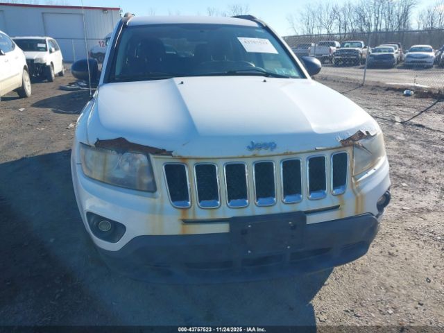 2014 JEEP COMPASS 1C4NJDBB6ED749233 Photo 5