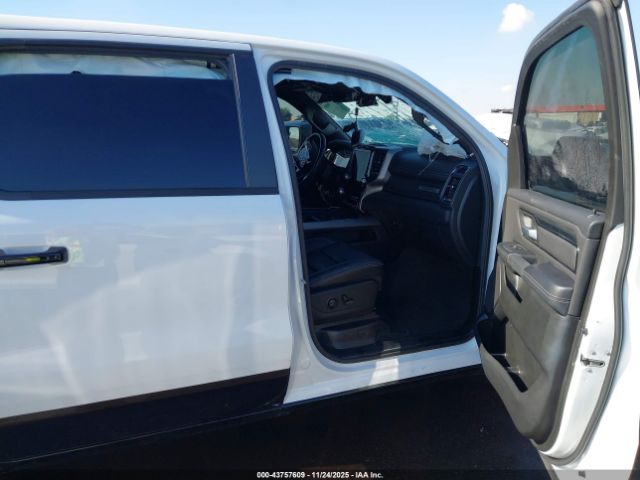 2024 RAM 1500 1C6SRFLT0RN212931 Photo 4