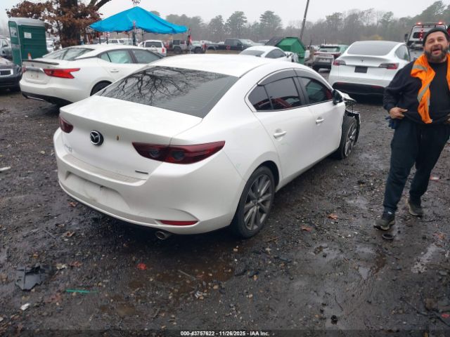 2020 MAZDA MAZDA3 3MZBPBCM0LM119115 Photo 3