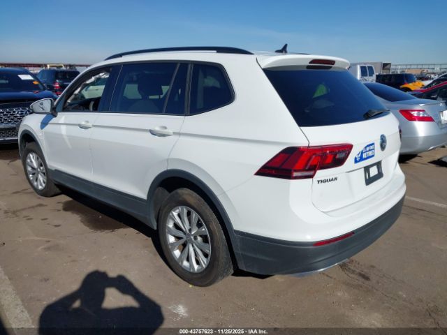 2020 VOLKSWAGEN TIGUAN 3VV1B7AX9LM099908 Photo 2