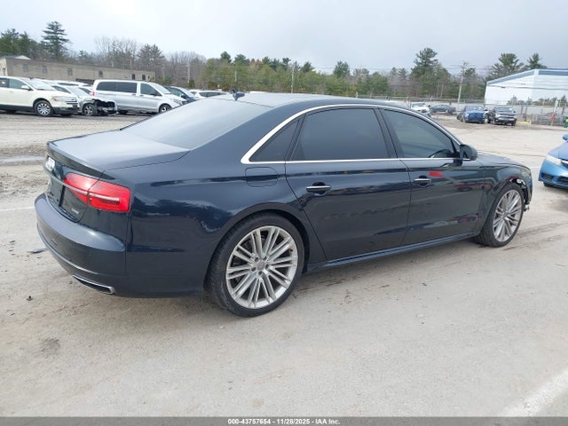 2017 AUDI A8 L WAU44AFD0HN009203 Photo 3