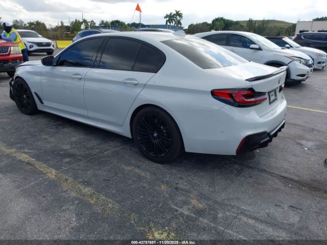 2019 BMW 530I WBAJA5C56KWW06163 Photo 2