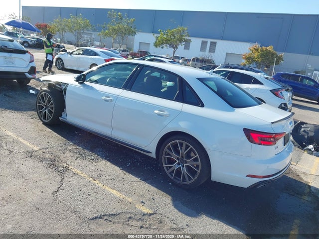 2019 AUDI A4 WAUENAF46KA103179 Photo 2