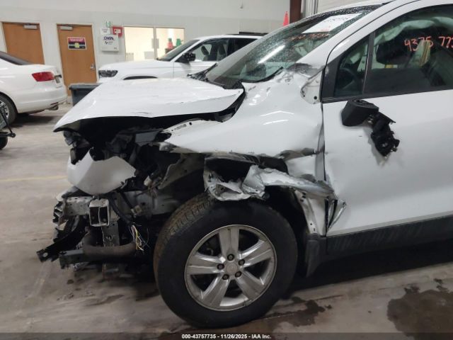 2019 CHEVROLET TRAX 3GNCJKSB5KL350063 Photo 5