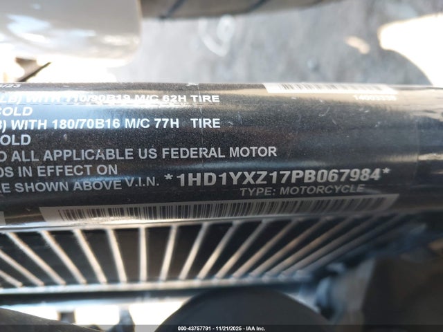 2023 HARLEY-DAVIDSON FXLRST 1HD1YXZ17PB067984 Photo 9