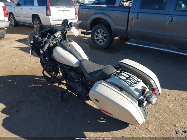 2023 HARLEY-DAVIDSON FXLRST 1HD1YXZ17PB067984 Photo 2