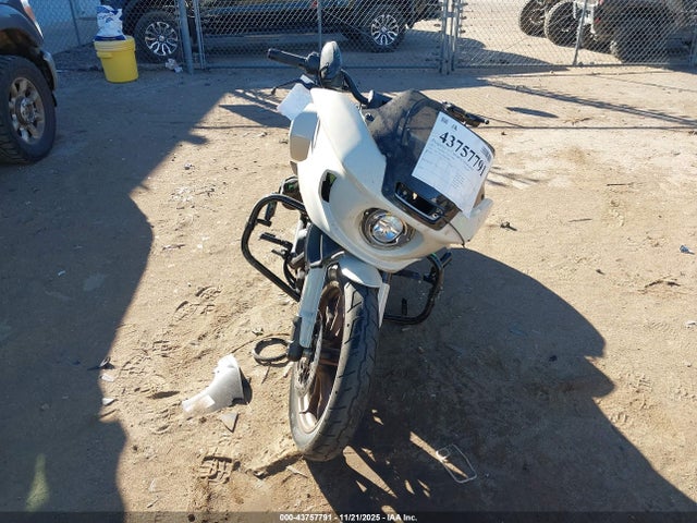 2023 HARLEY-DAVIDSON FXLRST 1HD1YXZ17PB067984 Photo 4