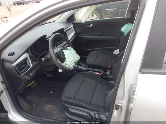 3KPA24AD6PE517621 KIA RIO LX