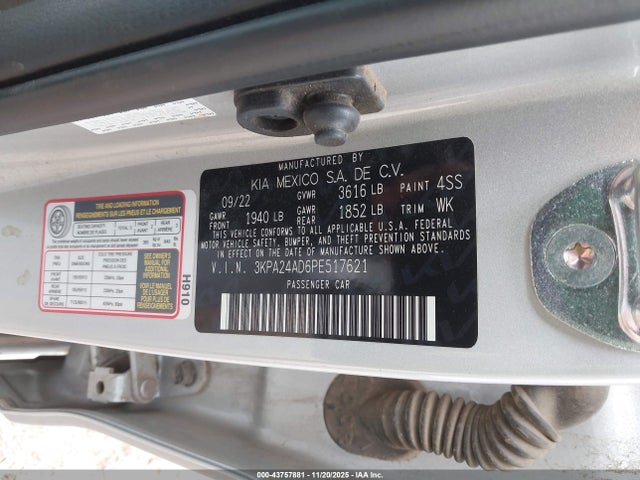 3KPA24AD6PE517621 KIA RIO LX
