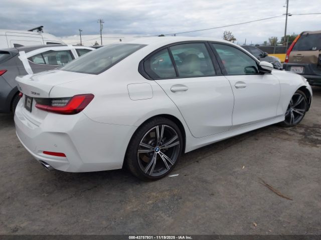 2023 BMW 330I 3MW69FF05P8D75826 Photo 3