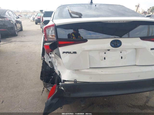 JTDKAMFU1N3171191 Toyota Prius Nightshade Edition