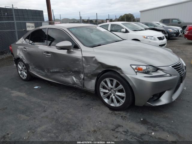 2016 LEXUS IS 200T JTHBA1D20G5010546