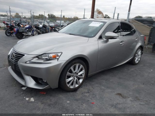 2016 LEXUS IS 200T JTHBA1D20G5010546 Photo 1