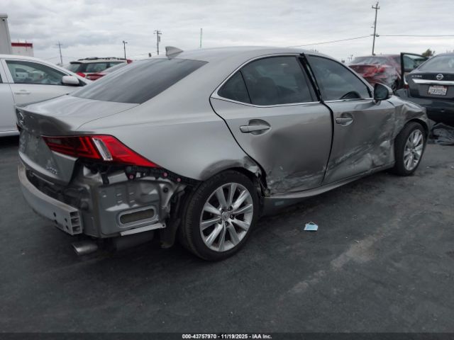2016 LEXUS IS 200T JTHBA1D20G5010546 Photo 3
