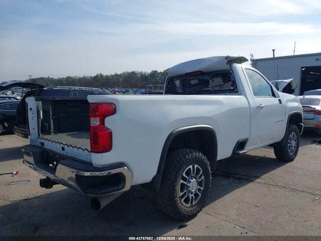 2022 CHEVROLET SILVERADO 3500HD 1GC3YTEYXNF135030 Photo 2